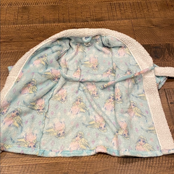 Frozen Bath Robe - Picture 3 of 4